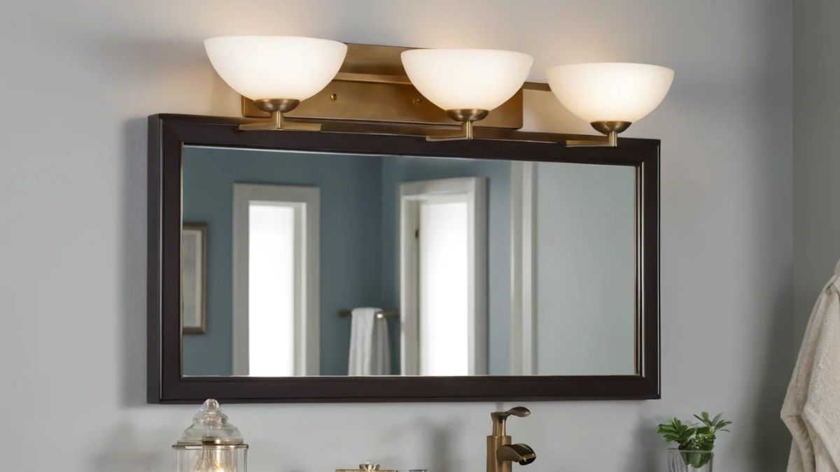 776625 Vanity Light