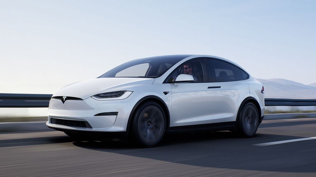 Tesla Model X Plaid Rental Los Angeles